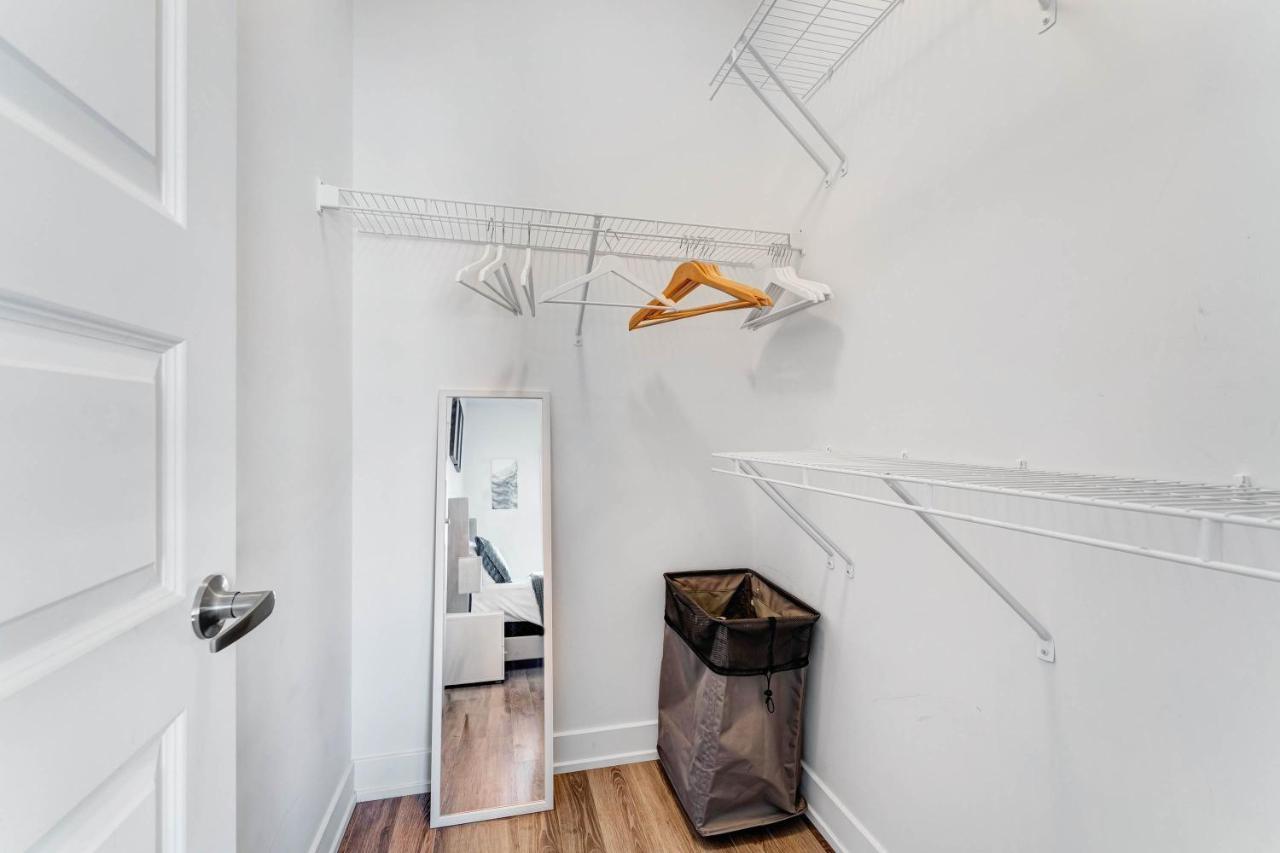 Charming And Cozy Condo Apartment Gatineau Bagian luar foto